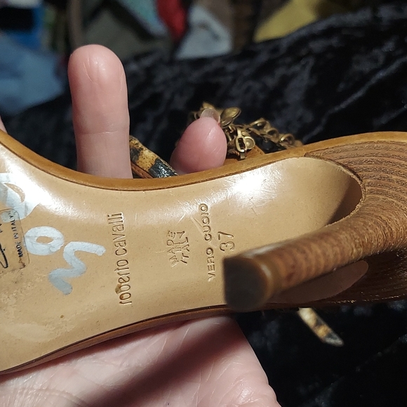 Roberto Cavalli high heel sandles - Picture 4 of 5